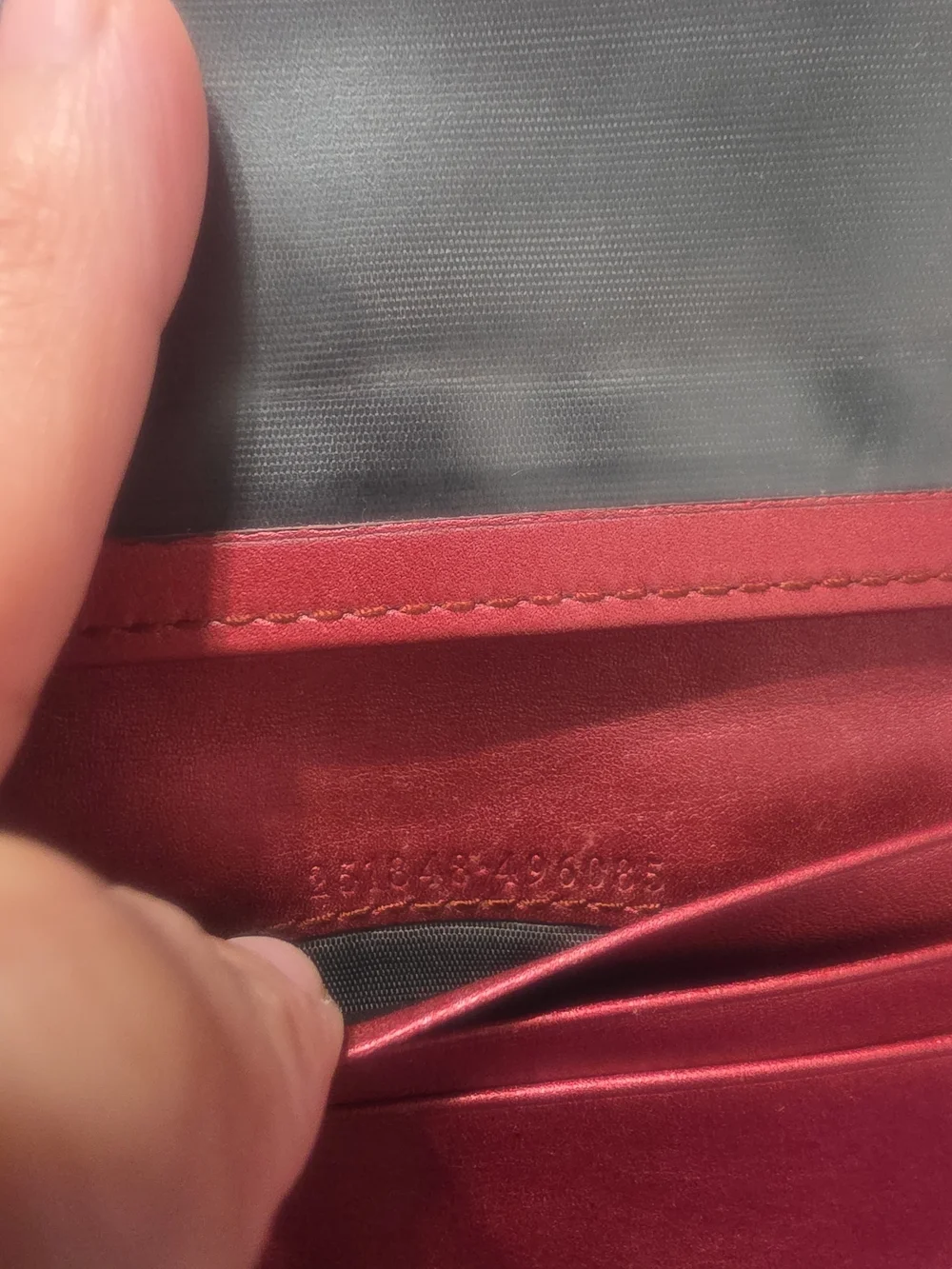 Authentic Gucci Monogram Heart Logo Wallet - Beige & Red Auth.Code:251848496085 - Picture 8 of 10